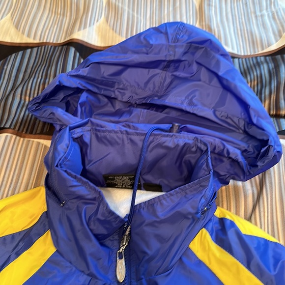 University of Delaware wind breaker jacket - Picture 2 of 5